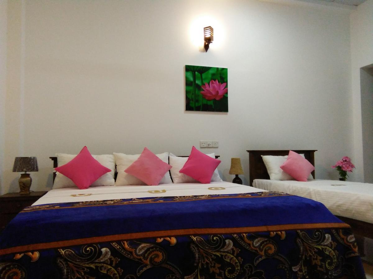 Lotus Dreams Guesthouse Weligama Luaran gambar