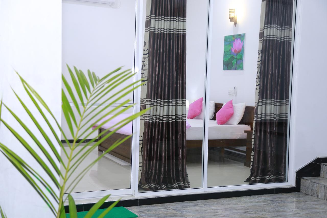 Lotus Dreams Guesthouse Weligama Luaran gambar