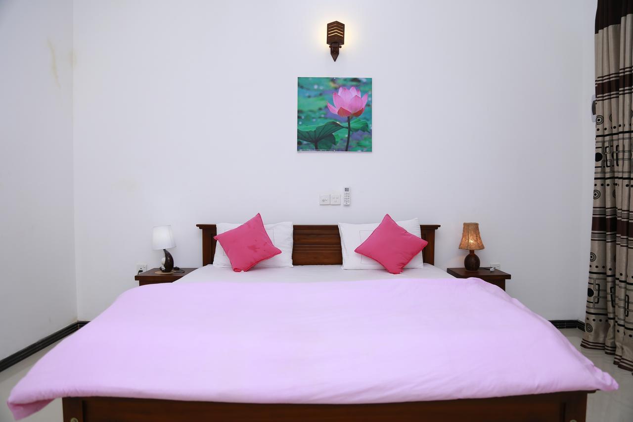 Lotus Dreams Guesthouse Weligama Luaran gambar