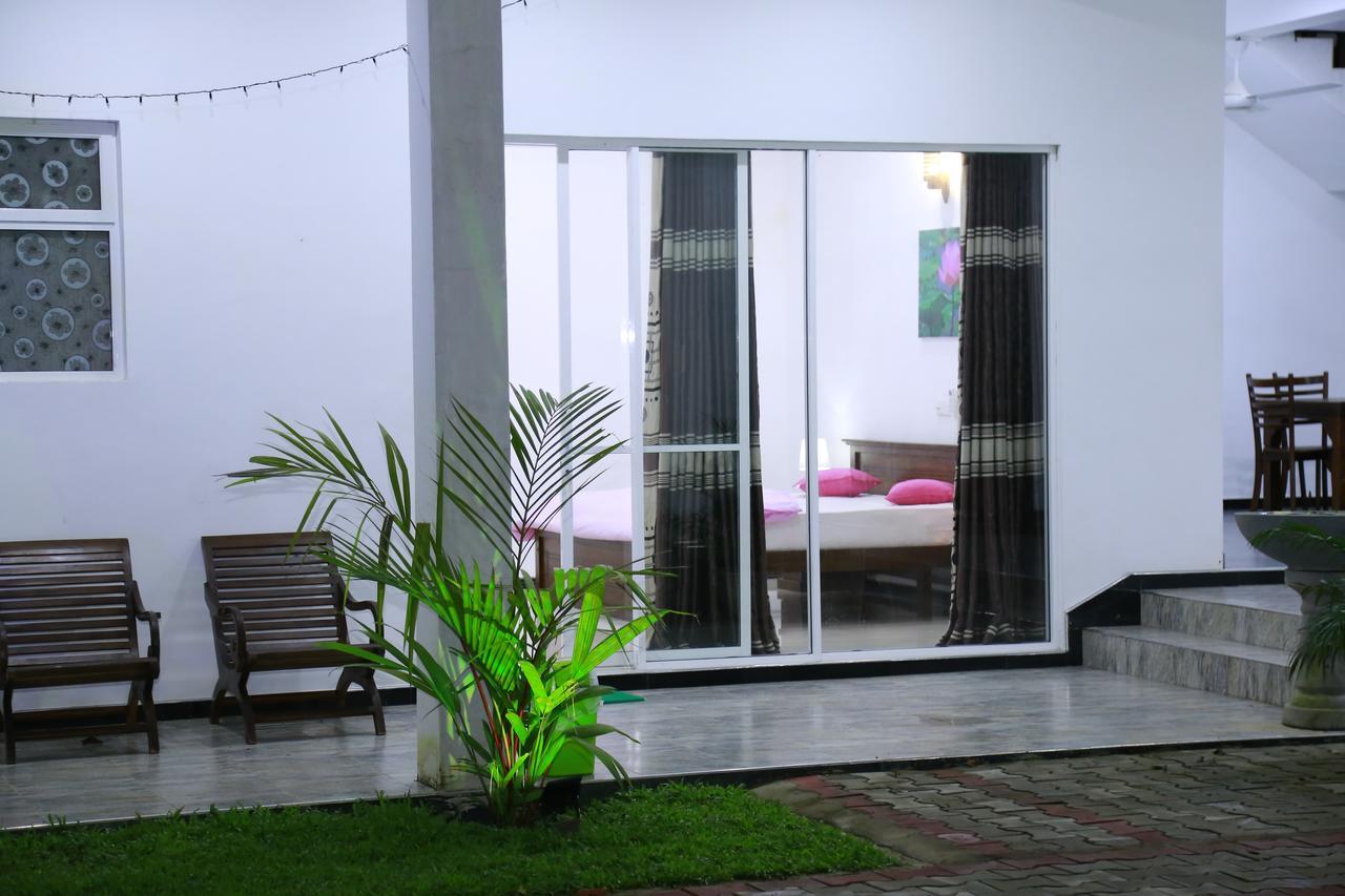 Lotus Dreams Guesthouse Weligama Luaran gambar